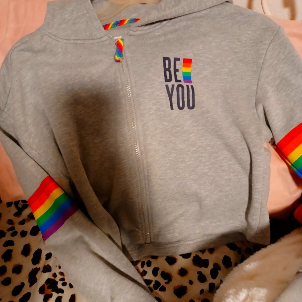 Crop sweater